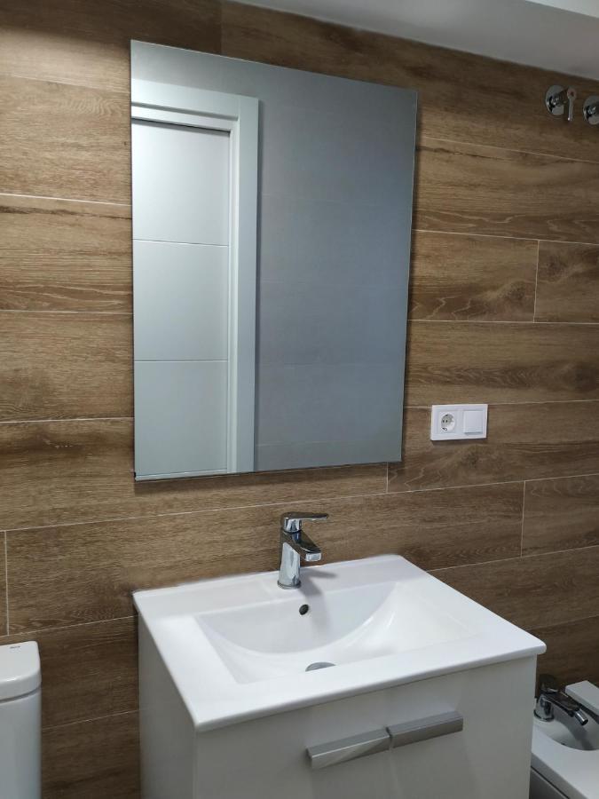 Apartamento privado Próximo a playa y ciencias con wifi Apartamento Valencia Exterior foto
